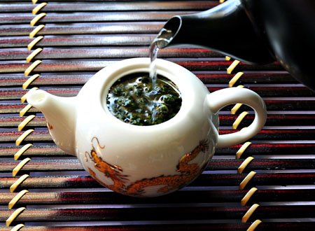  Cách pha trà bằng bàn trà điện ngon tốt cho tim mạch