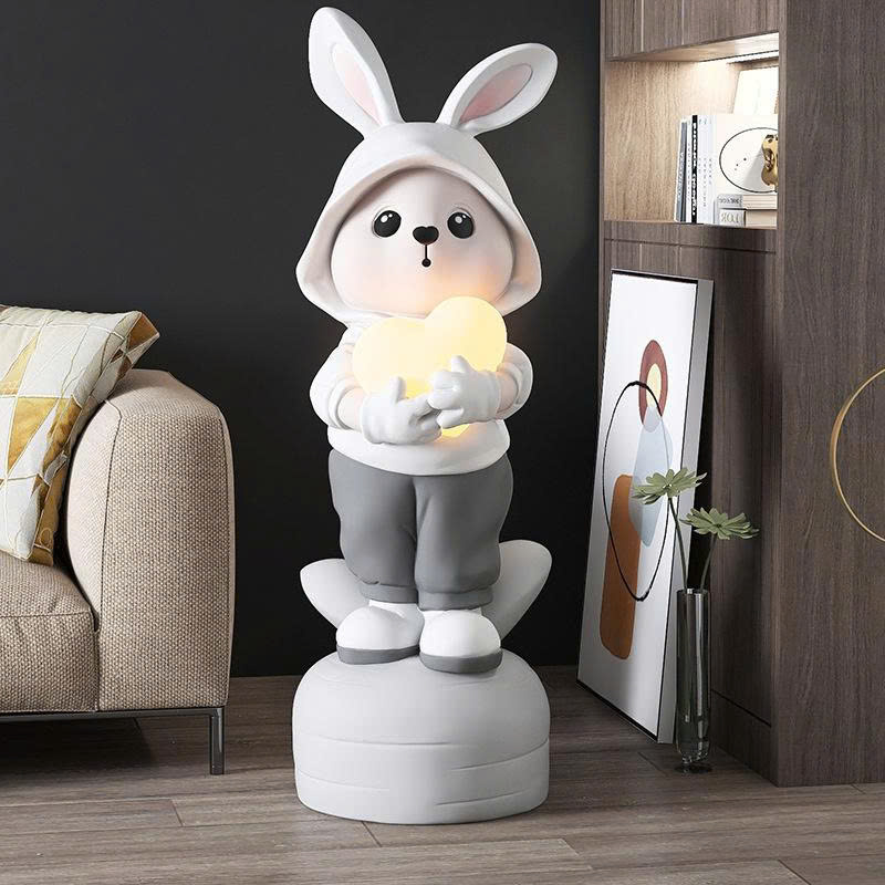 Tượng decor trang trí thỏ đội mũ cầm trái tim 022