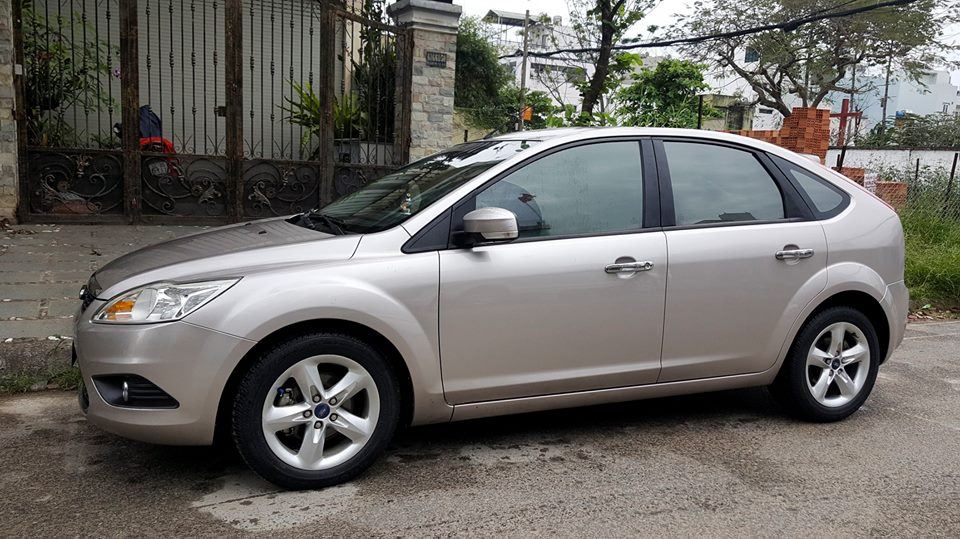Thu Mua Xe hơi cũ giá cao Bán Ô tô toyota kia ford rẻ tphcm
