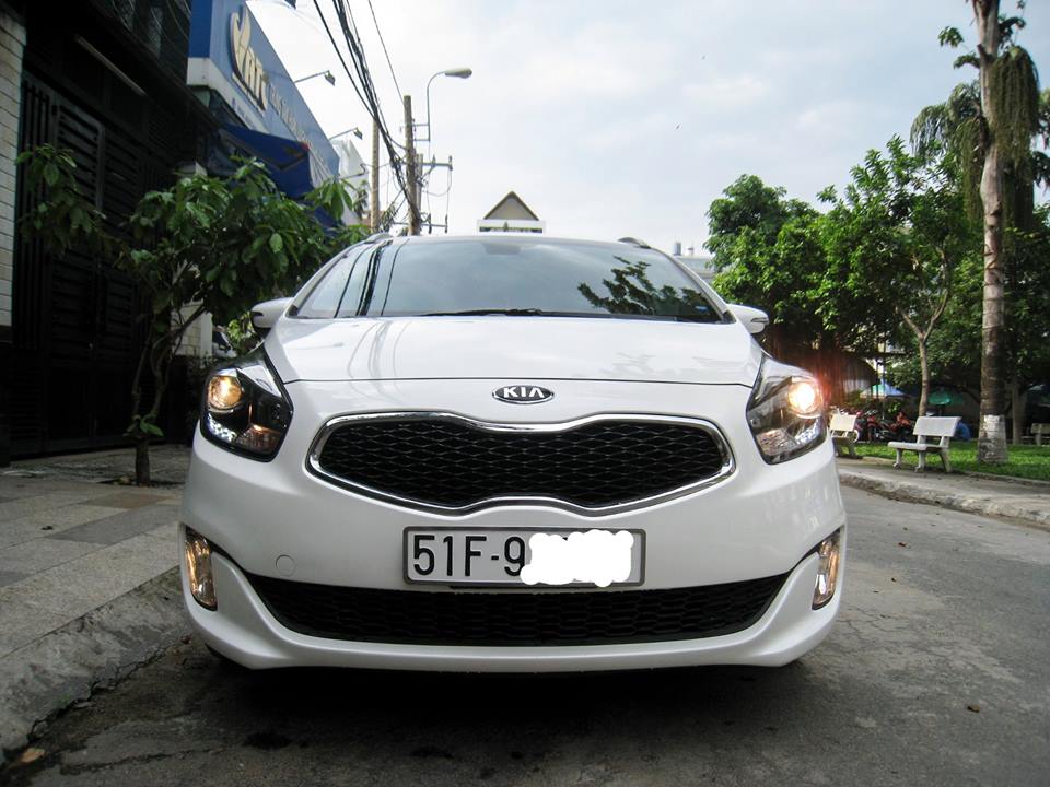 Thu Mua Xe hơi cũ giá cao Bán Ô tô toyota kia ford rẻ tphcm