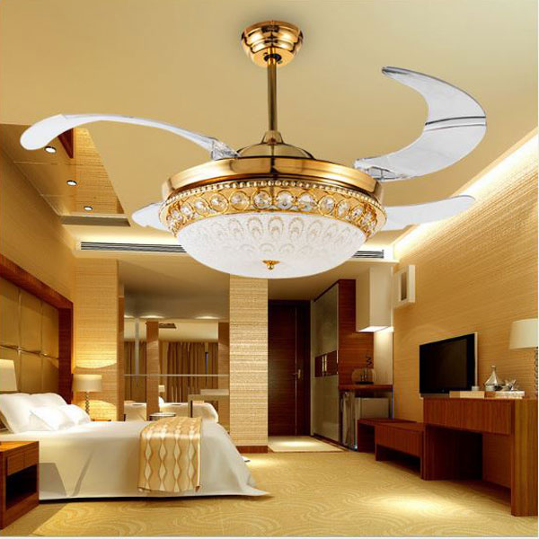 5 tiêu chí chọn mua quạt trần liền đèn đẹp cho phòng khách