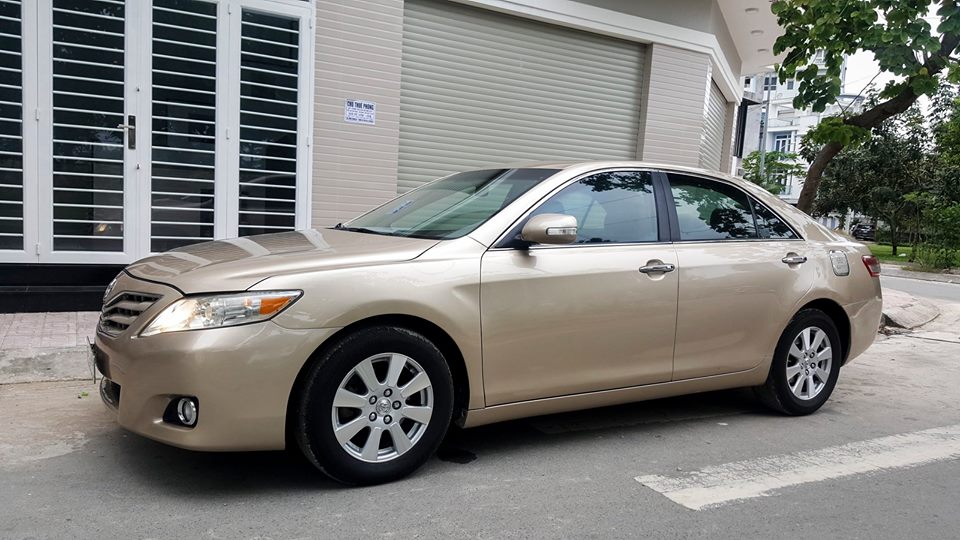 Thu Mua Xe hơi cũ giá cao Bán Ô tô toyota kia ford rẻ tphcm