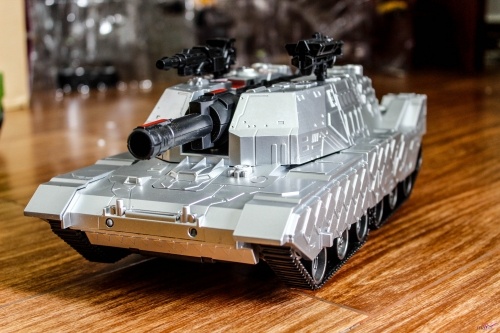 rô bốt biến hình xe Tank 008