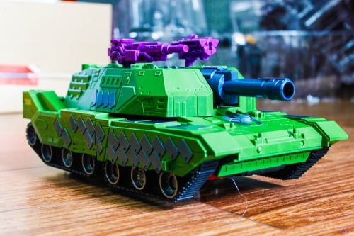 rô bốt biến hình xe Tank 008