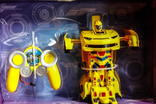 Robot biến hình Bumblebee 009