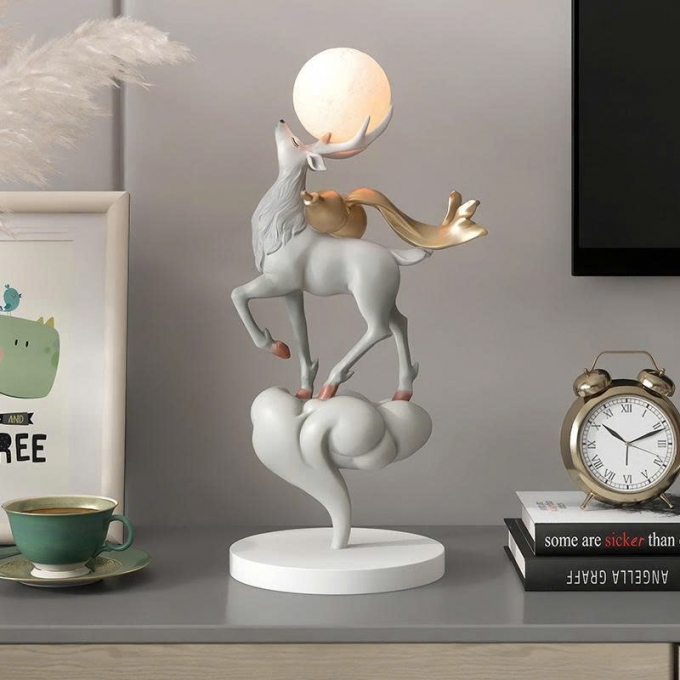 Đồ decor trang trí tượng hươu nâng trăng nghệ thuật cao cấp 001