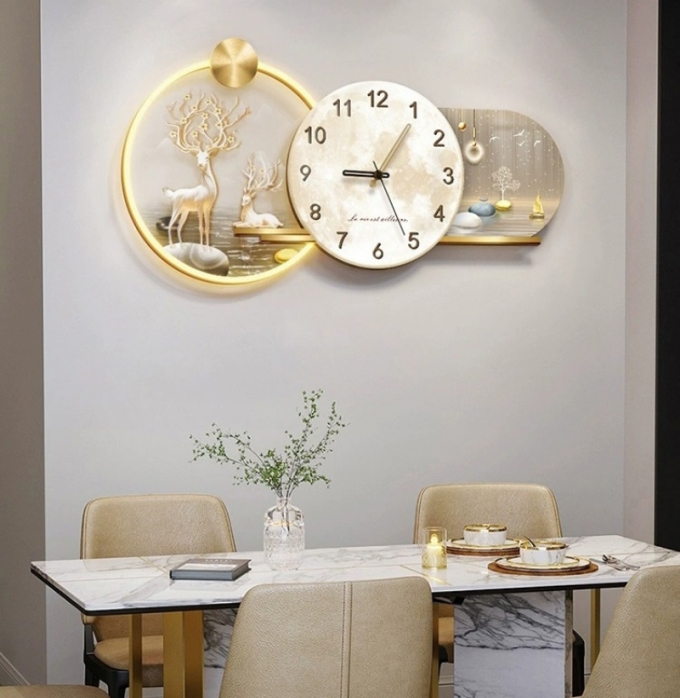 Đồng hồ treo tường có đèn led phong cách châu Âu DH365