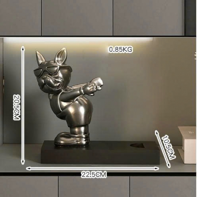 Kệ trưng bày rượu trang trí decor cho Bully ôm chai rượu 036