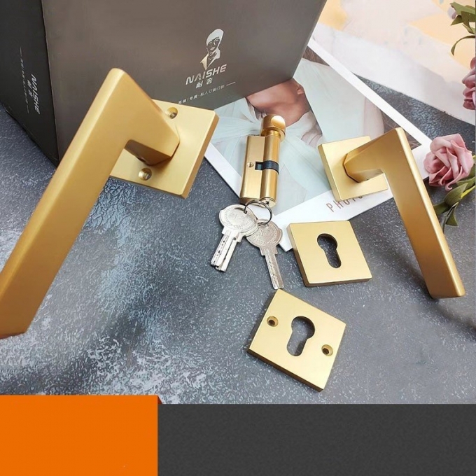 Khóa cửa tay gạt màu vàng gắn cửa phòng ngủ sang trọng KCSP017