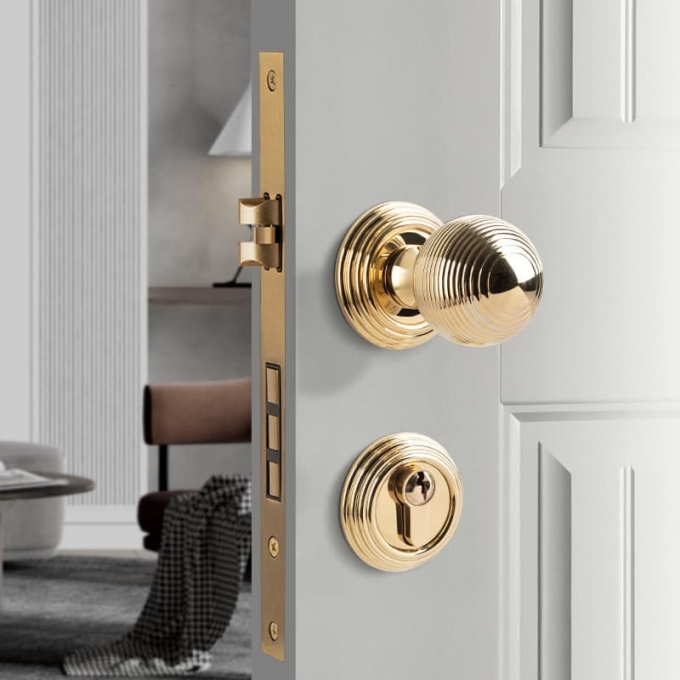 Khóa Cửa Trong Nhà Dáng Nắm 147