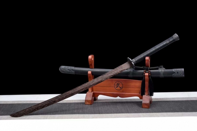 Kiếm gỗ samurai Nhật Bản màu đen kèm tsuba 027