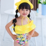 076 set đồ bơi bé gái kèm nón hoa vàng