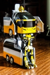 Robot biến hình Bus 010