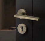 Khóa cửa tay gạt màu đồng mờ sang trọng cho cửa gỗ 161