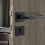 Khóa Cửa Tay Gạt Vuông Đen Mạnh Mẽ 152