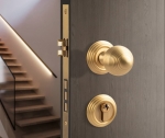 Khóa Cửa Trong Nhà Dáng Nắm 147