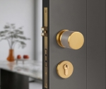 Khóa Tay Vặn Thiết Kế Gọn Nhẹ 146