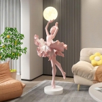 Tượng decor trang trí hình vũ công ballet với đèn trăng 011