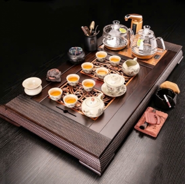 Lý Do Bàn Trà Điện Cao Cấp Được Ưa Chuộng Trong Các Không Gian Trà...