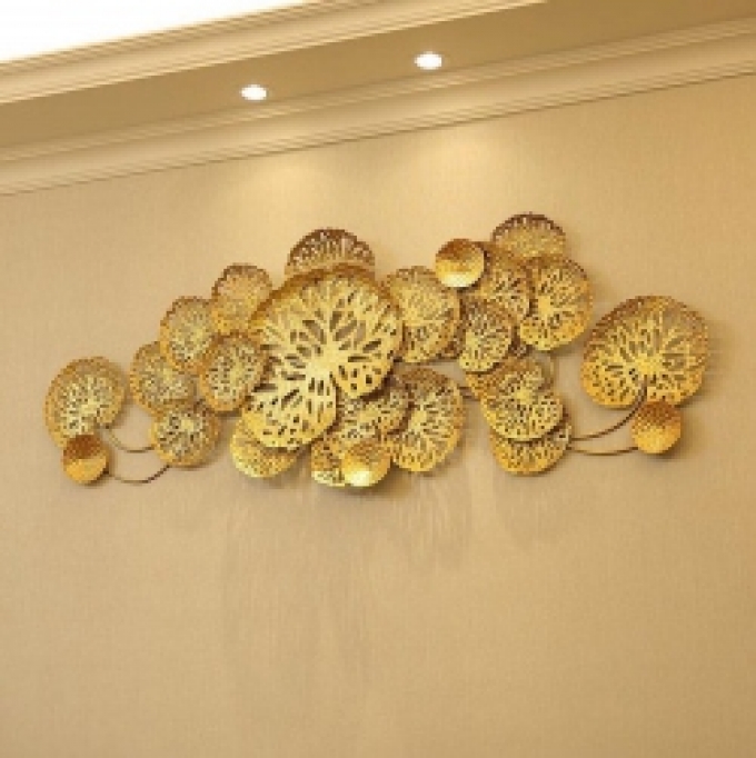 Tranh sắt trang trí phòng khách độc đáo hoa vàng kim 028