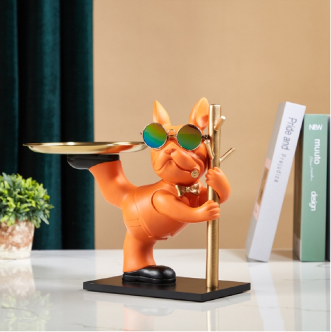 Tượng decor trang trí chó Bully cầm cột xiếc kệ đựng đồ mini phong cách Châu Âu 039
